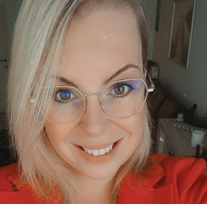 Stephanie De Coster